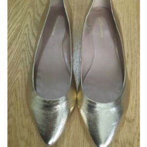 BCBGeneration Millie Gold Metallic Flats EUC